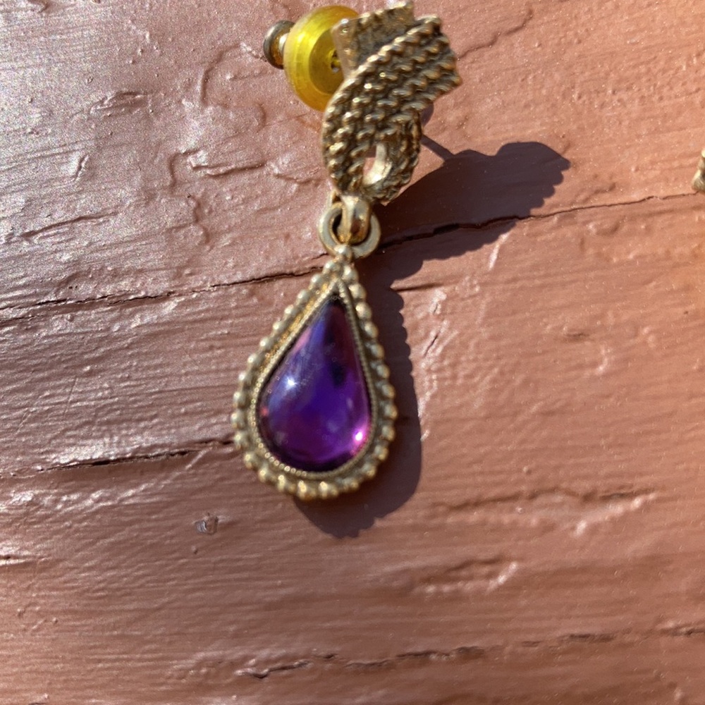 Purple dangle earrings - Picture 2 of 4